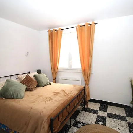 4 Personnes Vue Mer דירה